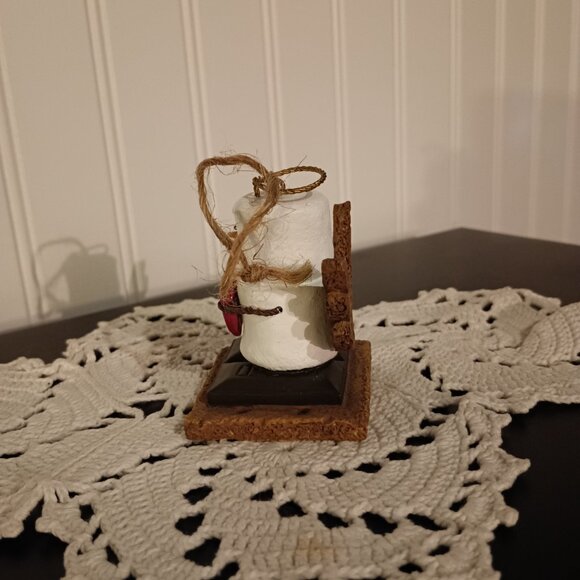 The Original S'mores Midwest Of Cannon Falls Angel Holding Heart Ornament 3" VTG - Picture 4 of 8